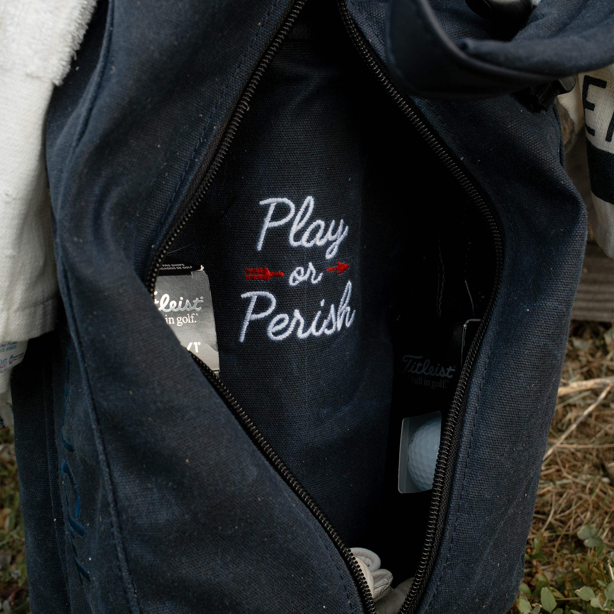 SSC x MacKenzie Golf Bag