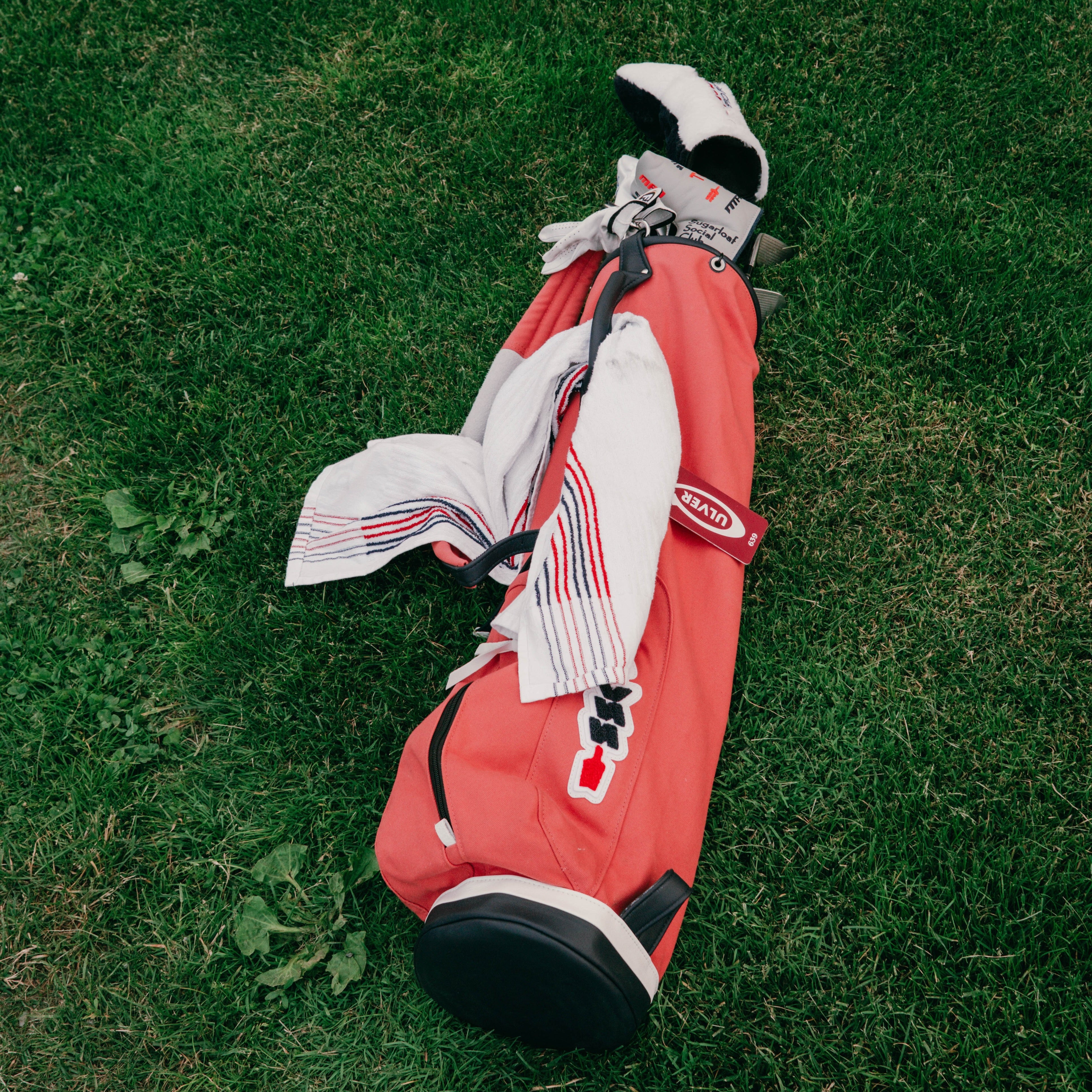 SSC x MacKenzie Golf Bag