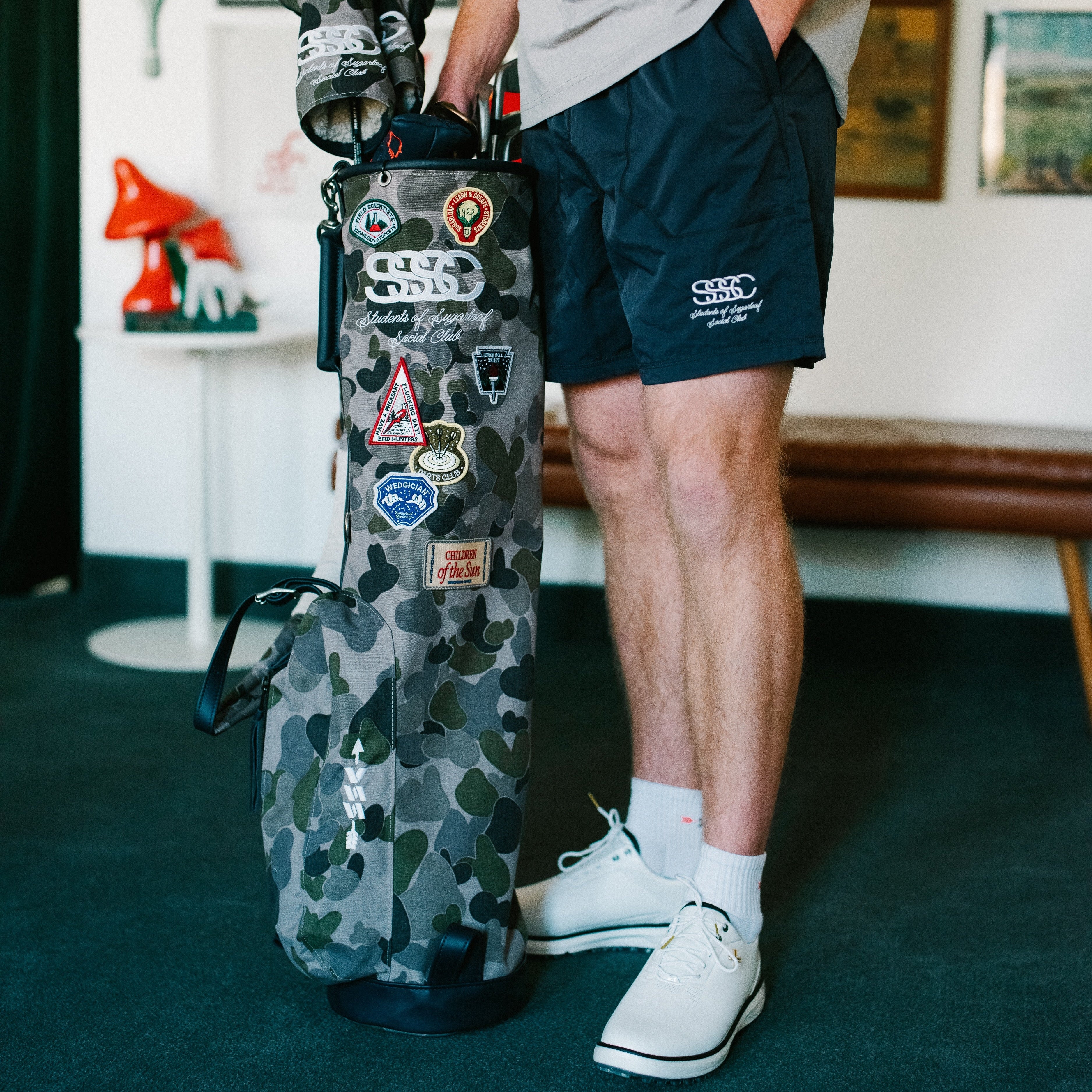 Students of SSC MacKenzie Golf Bag