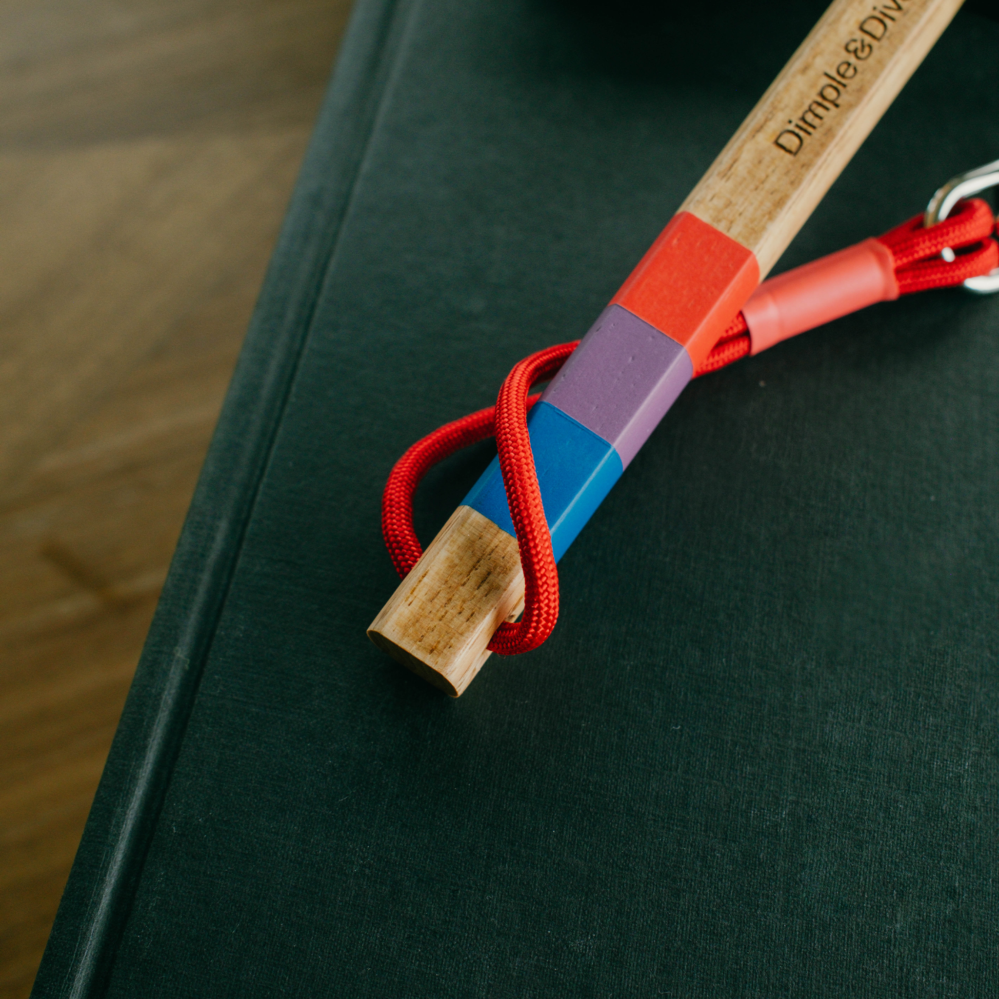 D&D Club Stripe Brush
