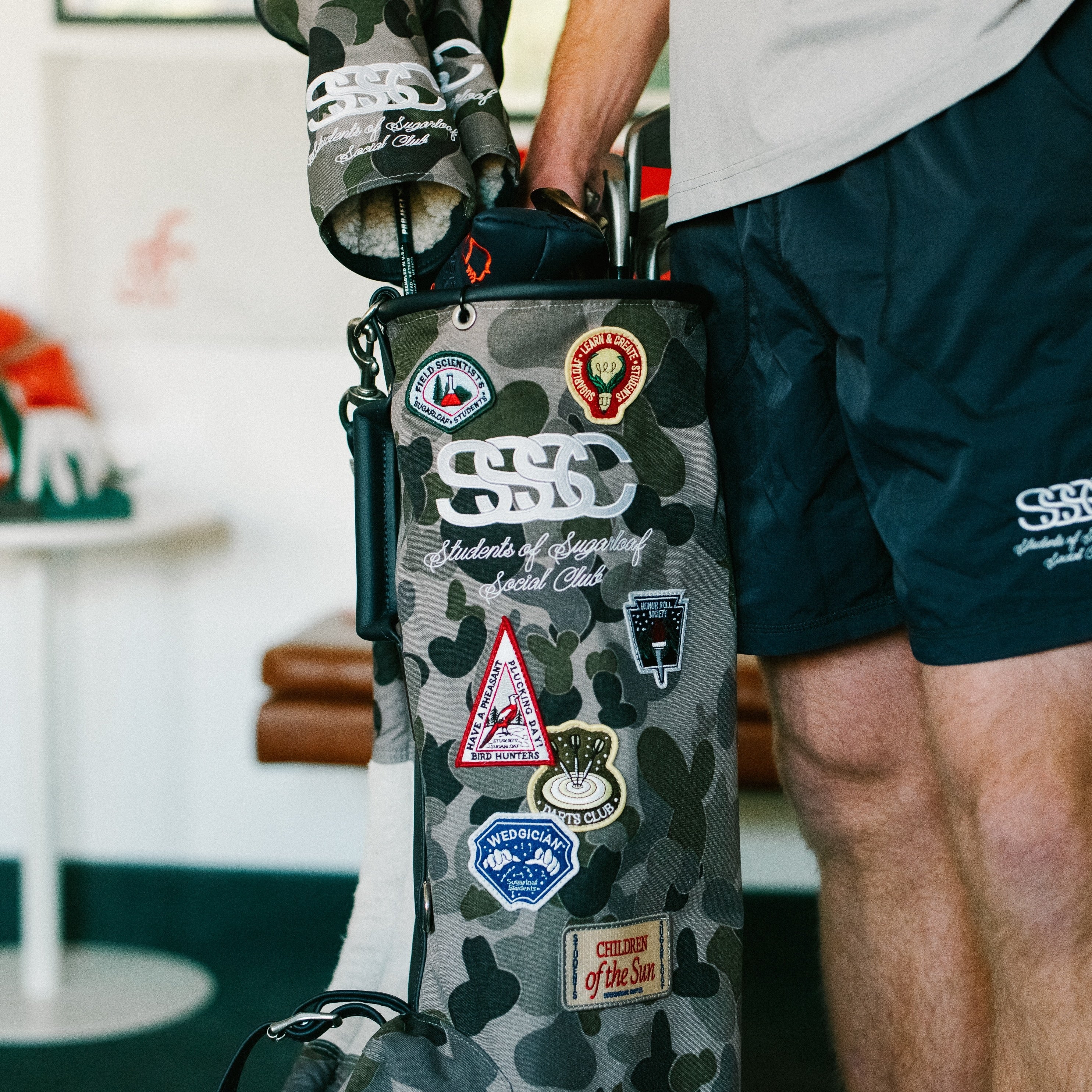 Students of SSC MacKenzie Golf Bag